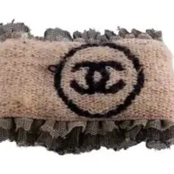 Vintage Chanel Bracelet Lace Logo Authentic Old CHANEL 6-7" stretchy fabric - Picture 4 of 5
